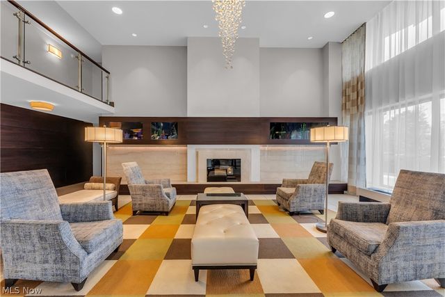 12900 Lake Avenue 320, Lakewood, OH 44107