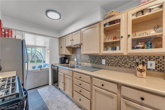 12900 Lake Avenue 320, Lakewood, OH 44107