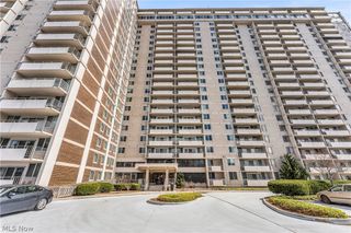 12900 Lake Avenue 320, Lakewood, OH 44107