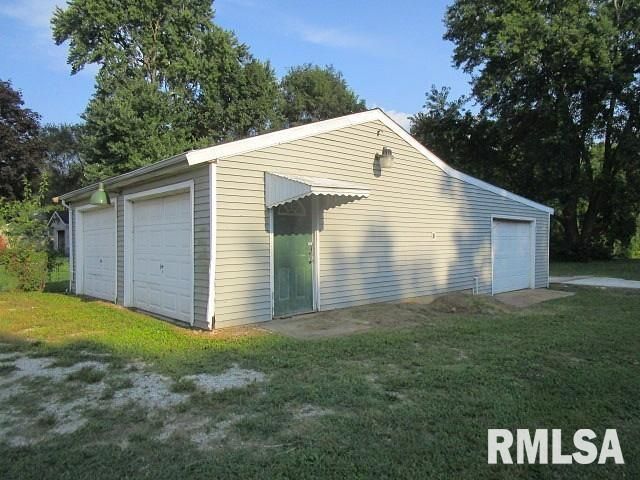 111 MOSCHEL Street, East Peoria, IL 61611