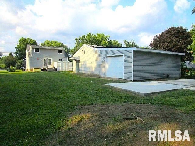 111 MOSCHEL Street, East Peoria, IL 61611