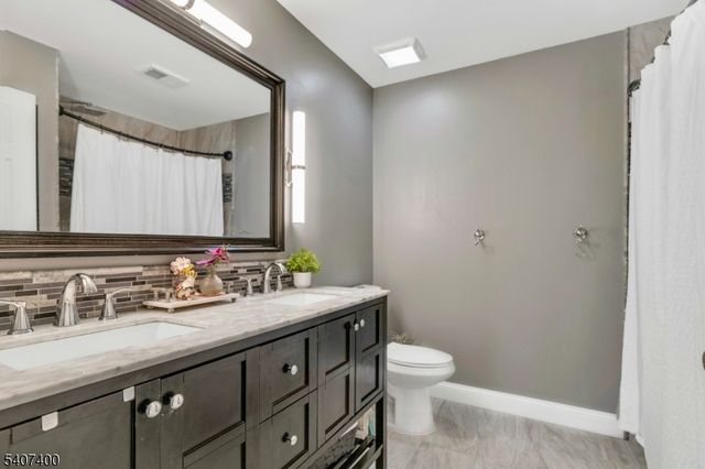 1004 Cypress Ln, East Brunswick Twp., NJ 08816