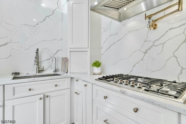 1004 Cypress Ln, East Brunswick Twp., NJ 08816