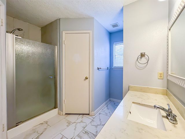 12051 Creekhurst Drive, Houston, TX 77099