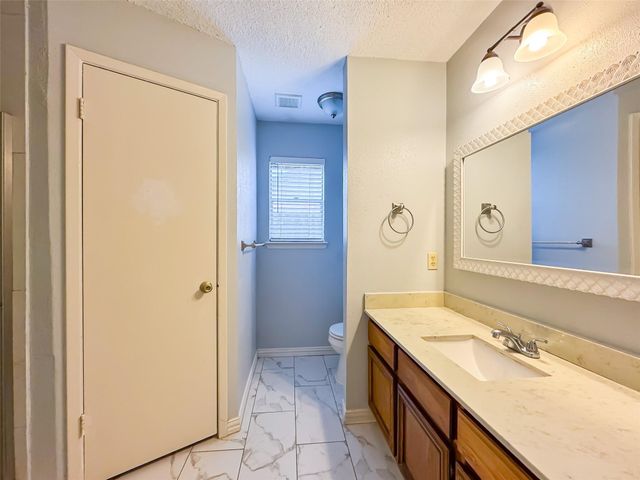 12051 Creekhurst Drive, Houston, TX 77099