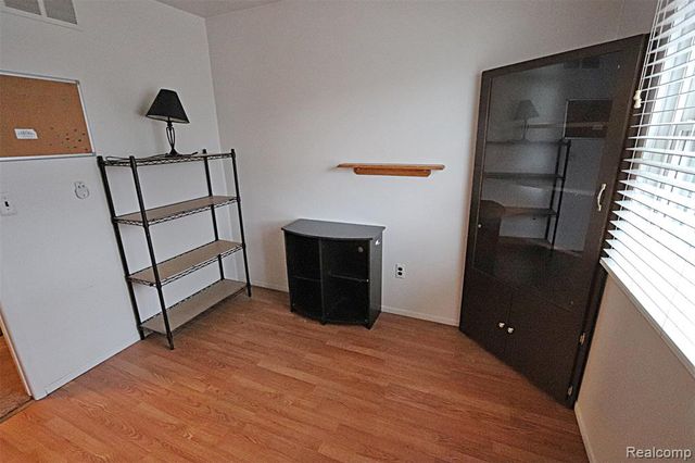 38993 Grennada Street, Livonia, MI 48154