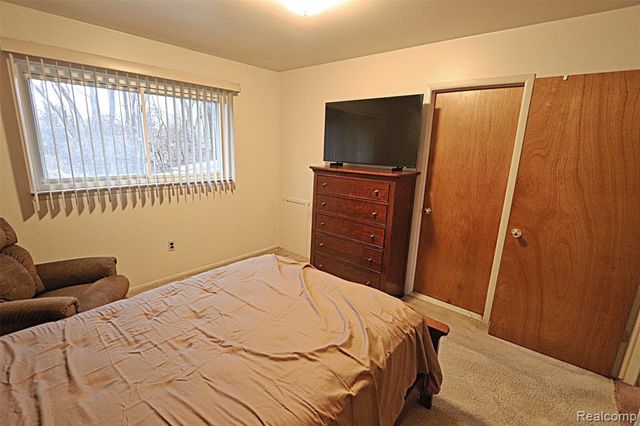 38993 Grennada Street, Livonia, MI 48154