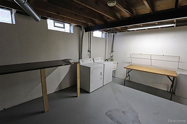 38993 Grennada Street, Livonia, MI 48154