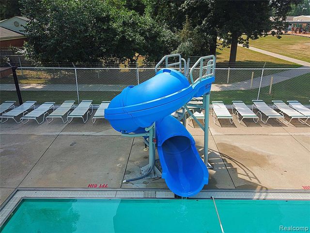 38993 Grennada Street, Livonia, MI 48154