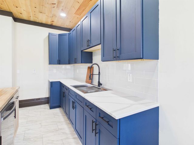 1722 Poplar Street, Kenova, WV 25530