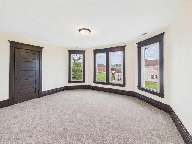 1722 Poplar Street, Kenova, WV 25530