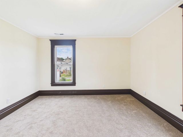 1722 Poplar Street, Kenova, WV 25530