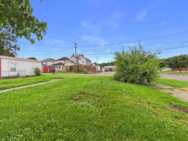 1722 Poplar Street, Kenova, WV 25530