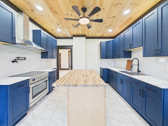 1722 Poplar Street, Kenova, WV 25530