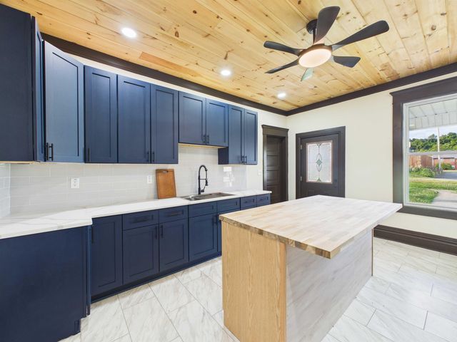 1722 Poplar Street, Kenova, WV 25530