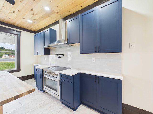 1722 Poplar Street, Kenova, WV 25530