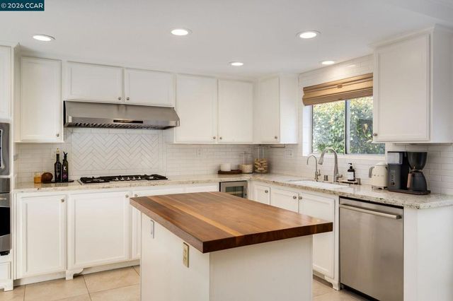 1057 Cheshire Cir, Danville, CA 94506