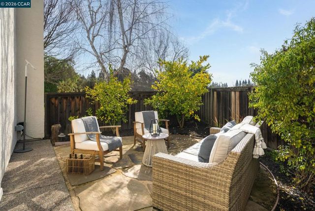 1057 Cheshire Cir, Danville, CA 94506