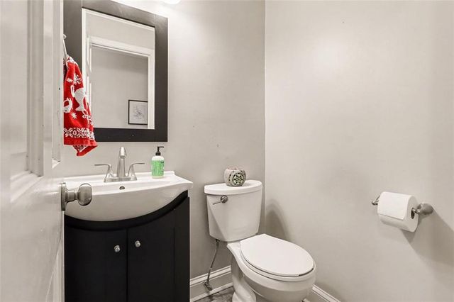 1490 HICKORY SW Lane, Lilburn, GA 30047