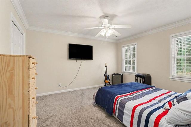 1490 HICKORY SW Lane, Lilburn, GA 30047