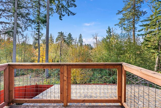 4233 SE Horsehead Way, Port Orchard, WA 98366