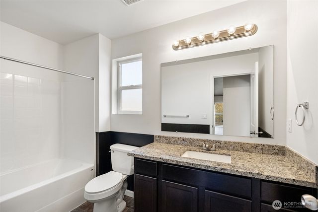 4233 SE Horsehead Way, Port Orchard, WA 98366