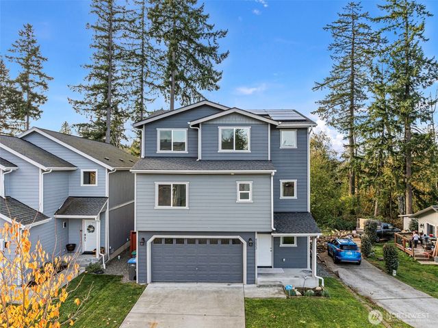 4233 SE Horsehead Way, Port Orchard, WA 98366
