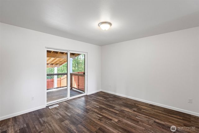 4233 SE Horsehead Way, Port Orchard, WA 98366