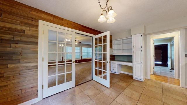866 Pen Oak Dr, Cookeville, TN 38501