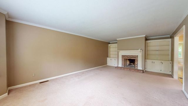 866 Pen Oak Dr, Cookeville, TN 38501