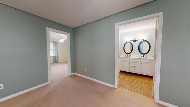 866 Pen Oak Dr, Cookeville, TN 38501