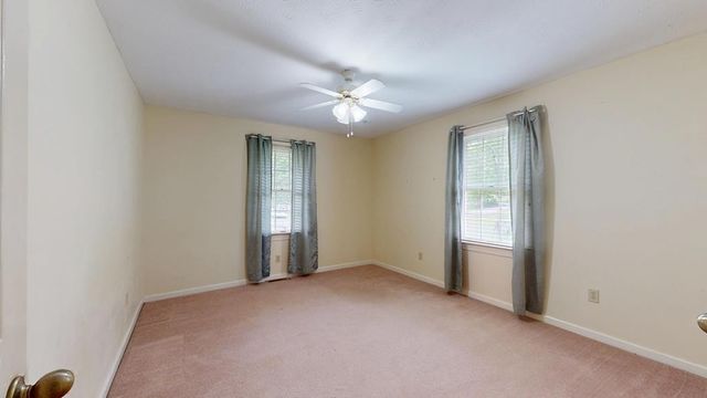 866 Pen Oak Dr, Cookeville, TN 38501