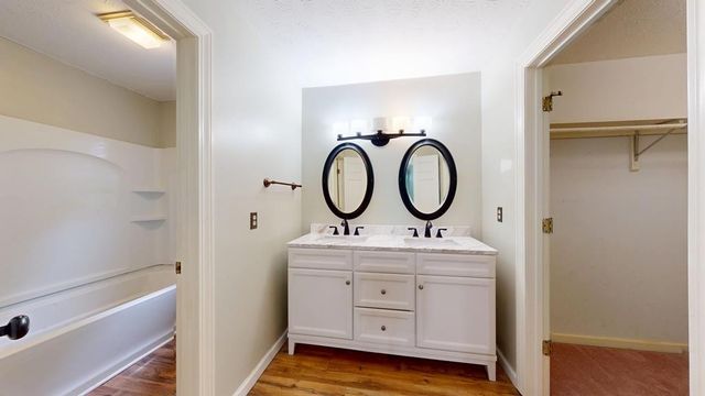 866 Pen Oak Dr, Cookeville, TN 38501