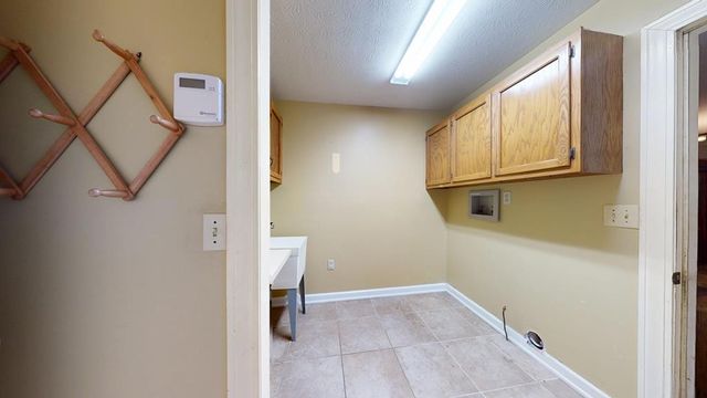 866 Pen Oak Dr, Cookeville, TN 38501