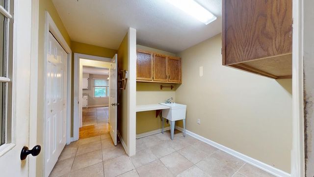 866 Pen Oak Dr, Cookeville, TN 38501