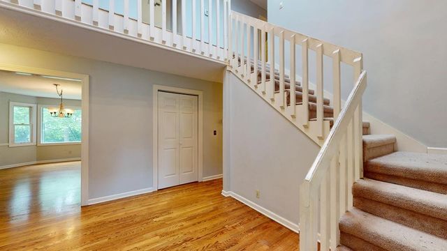 866 Pen Oak Dr, Cookeville, TN 38501