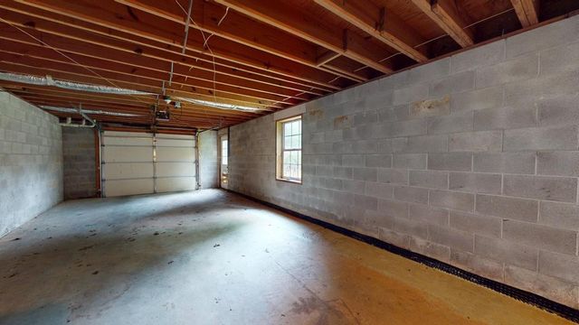 866 Pen Oak Dr, Cookeville, TN 38501