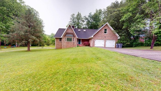 866 Pen Oak Dr, Cookeville, TN 38501
