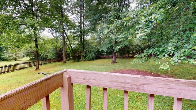866 Pen Oak Dr, Cookeville, TN 38501