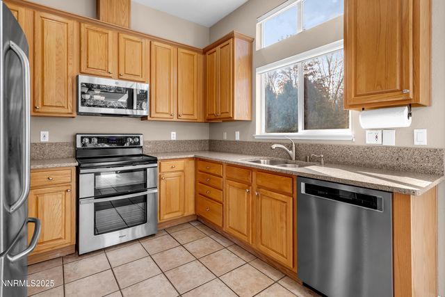 488 Sierra Leaf Circle, Reno, NV 89511