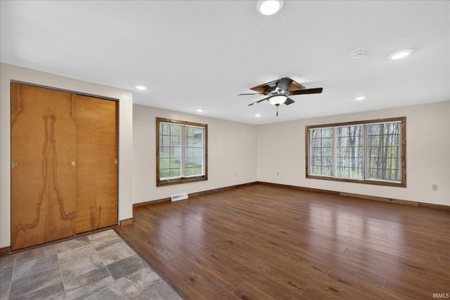 633 S Washington Street, Bloomfield, IN 47424