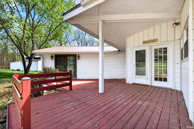 633 S Washington Street, Bloomfield, IN 47424