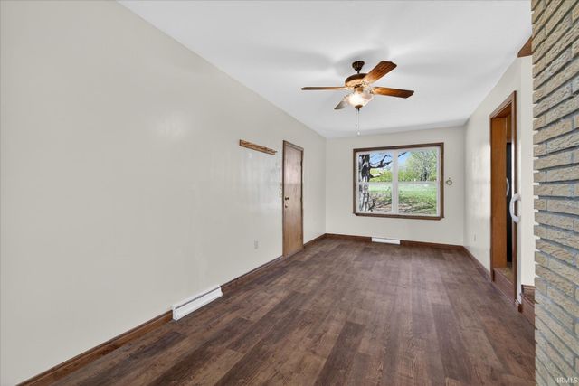 633 S Washington Street, Bloomfield, IN 47424