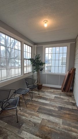 212 W Division Street, Bloomington, IL 61701