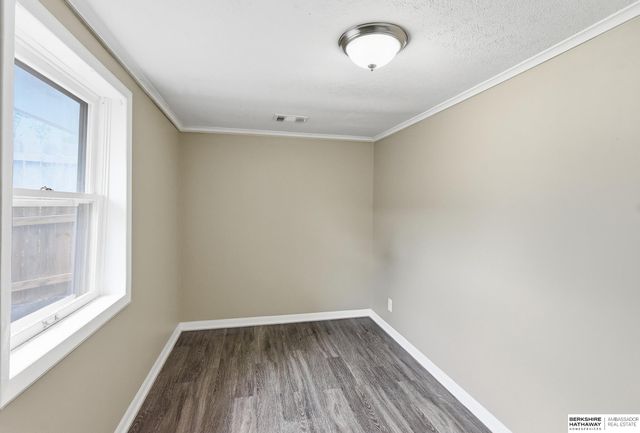 611 N 45th Street, Omaha, NE 68132