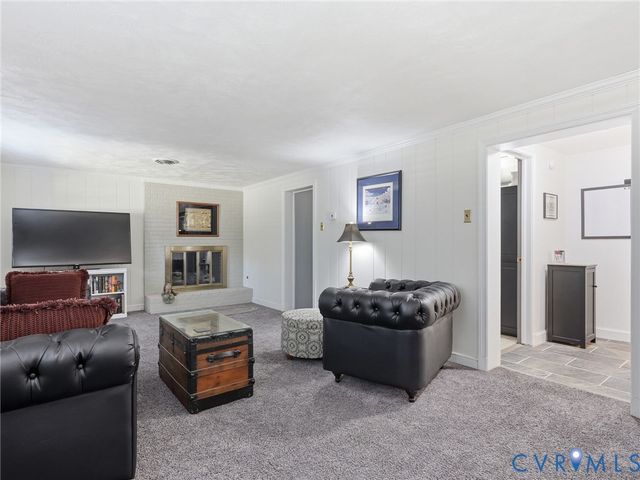 9320 Three Chopt Rd, Henrico, VA 23229