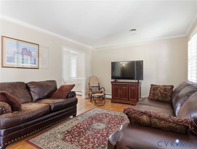 9320 Three Chopt Rd, Henrico, VA 23229