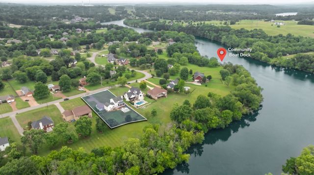 1915 Pointe Barton Dr, Lebanon, TN 37087