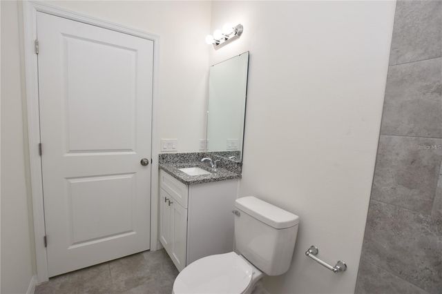 202 W CRESCENT DRIVE, Lakeland, FL 33805