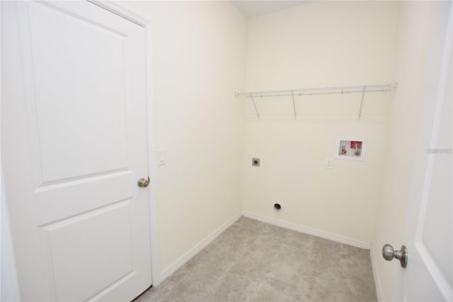 202 W CRESCENT DRIVE, Lakeland, FL 33805